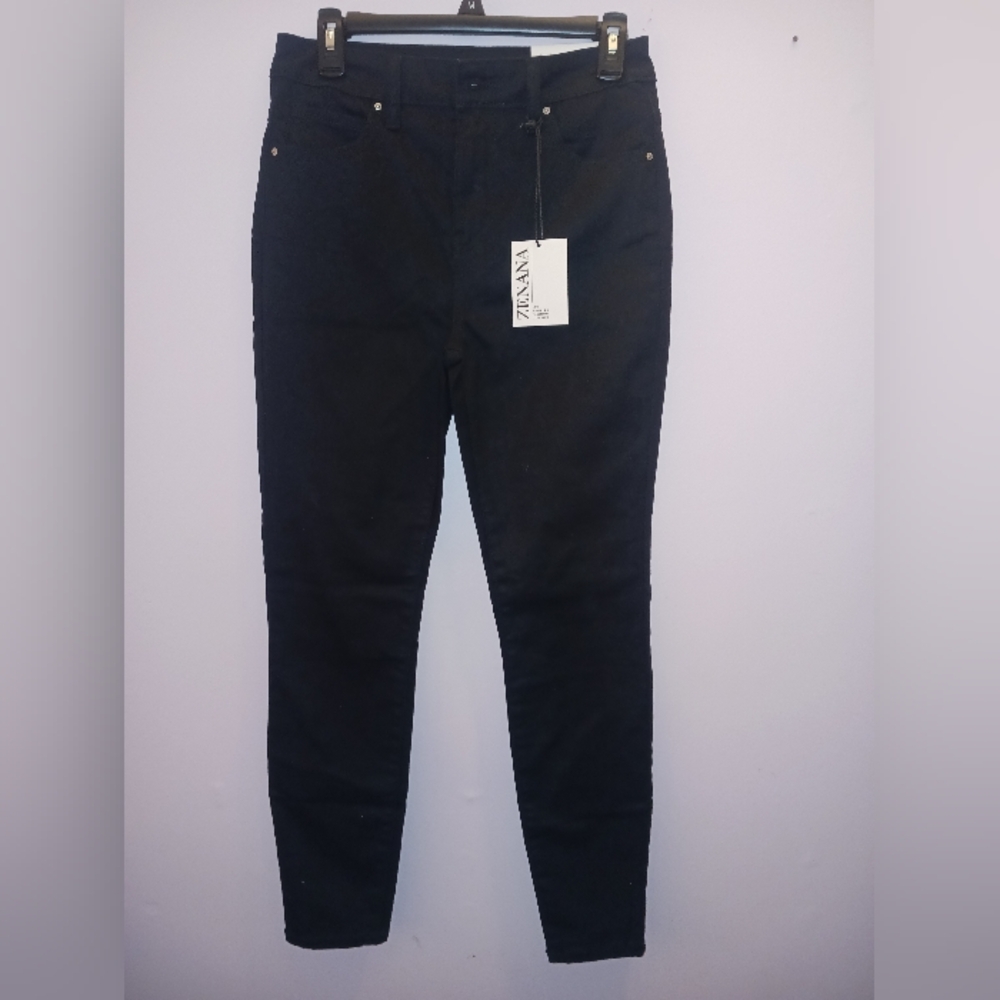 New Zenana Outfitters Women's Skinny Jeans - Black